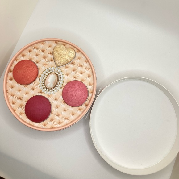 Pat McGrath x Bridgerton🔥Blushing Delights🔥 - Picture 2 of 7